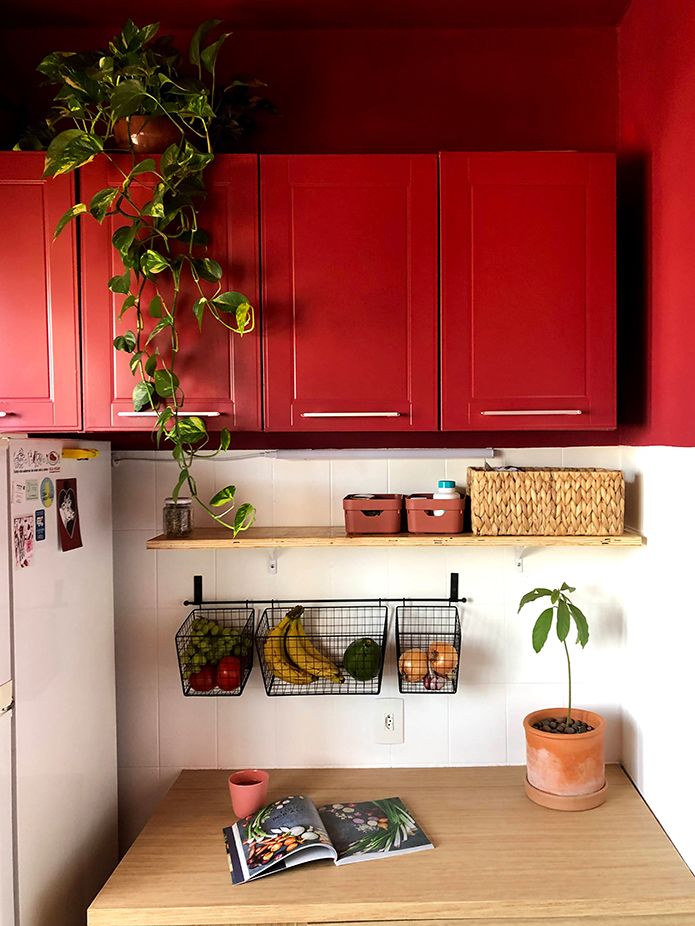 armario da cozinha e paredes pintadas no vermelho rubi suvinil Armario da Cozinha e paredes pintadas no vermelho Rubi Suvinil