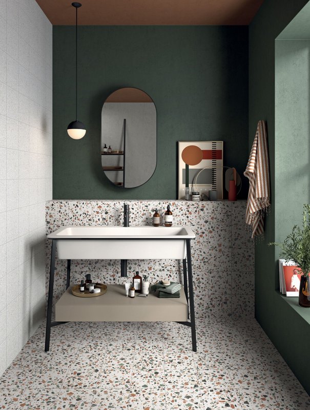 Banheiro moderno promove uma atmosfera de restauração | Paredes estão pintadas na cor Acampamento na Selva Suvinil