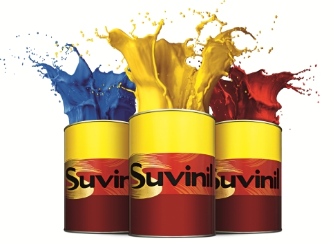 Ilustração de três latas de tintas da Suvinil, lado a lado, nas cores azul, amarelo e vermelho.